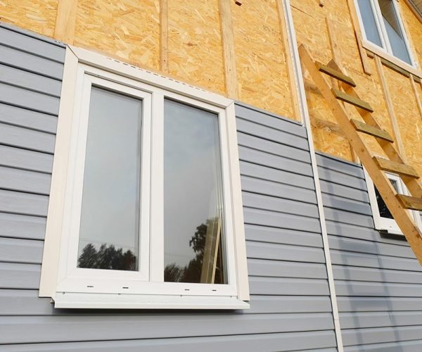 vinyl-siding-vs-polymer-siding